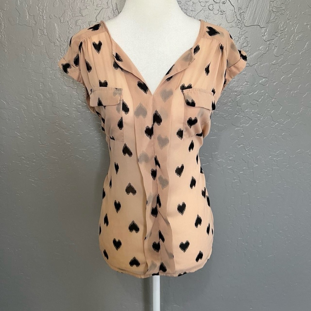 Women’s Peach Heart Print Cap-Sleeve Blouse